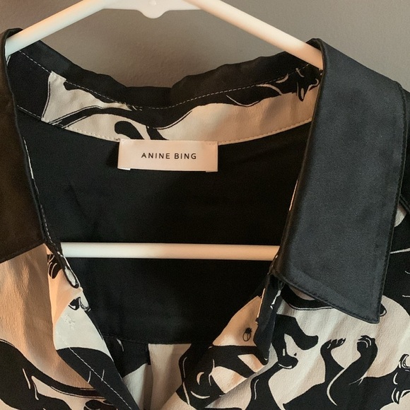 Anine bing mylah silk shirt in panther quiet luxury old money classic revolve - Picture 4 of 5